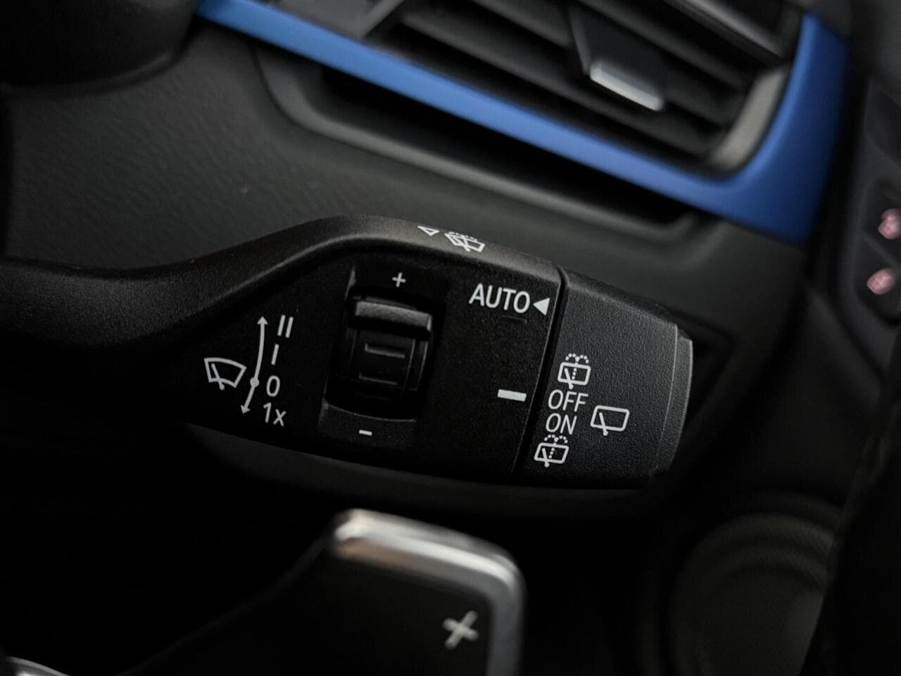 BMW X1 thumbnail Misc Controls