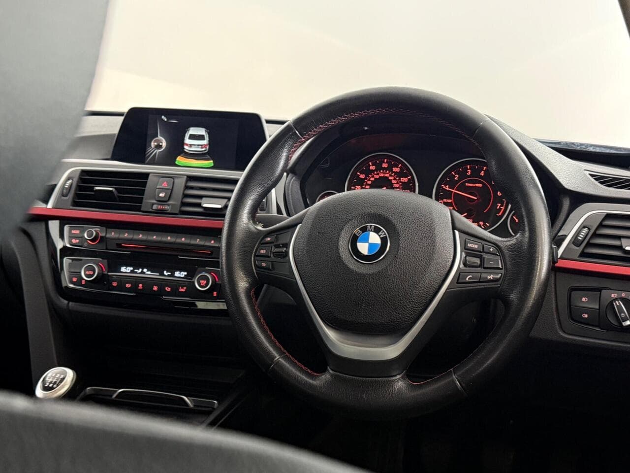 BMW 3 Series thumbnail Steering Wheel