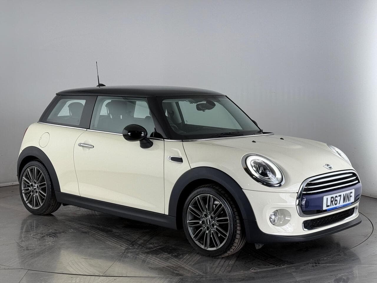 MINI Hatch - MINI Hatch 1.5 Cooper Auto Euro 6 (s/s) 3dr