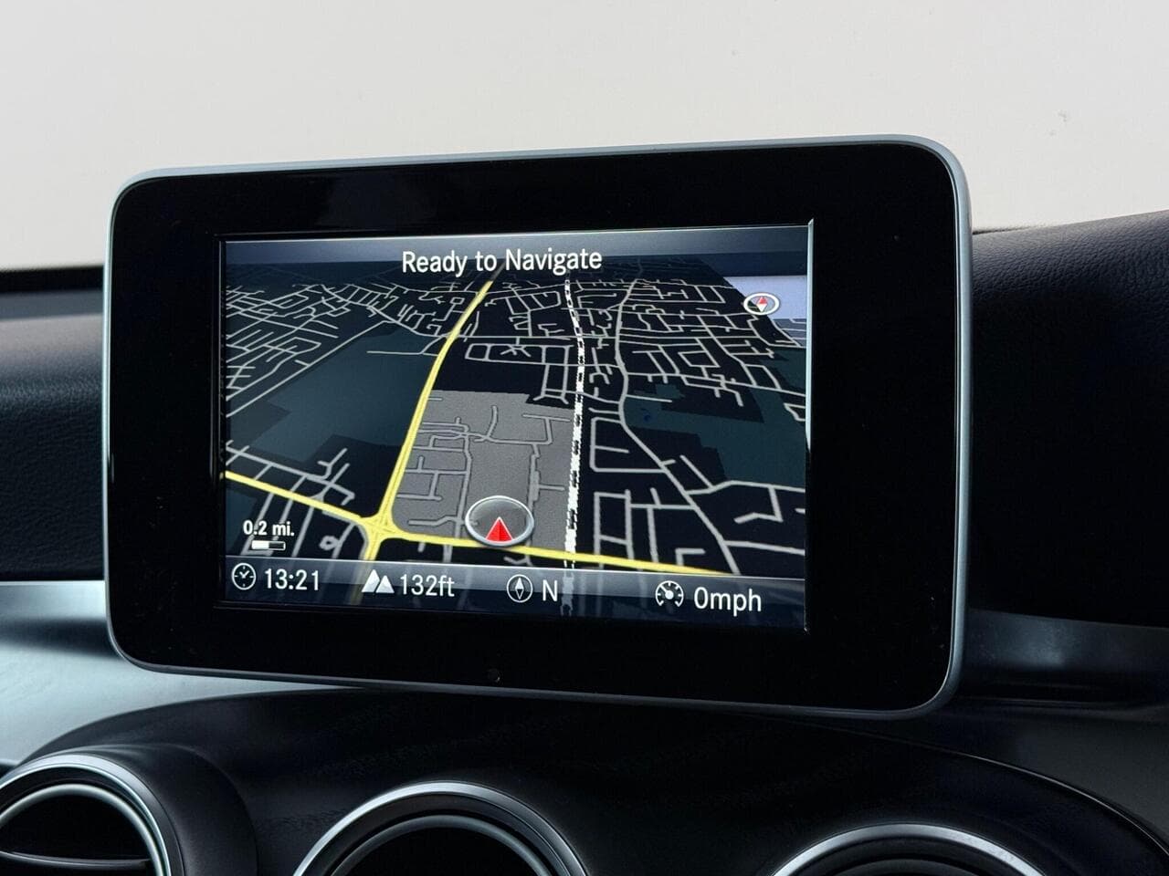 Mercedes-Benz GLC thumbnail Infotainment System