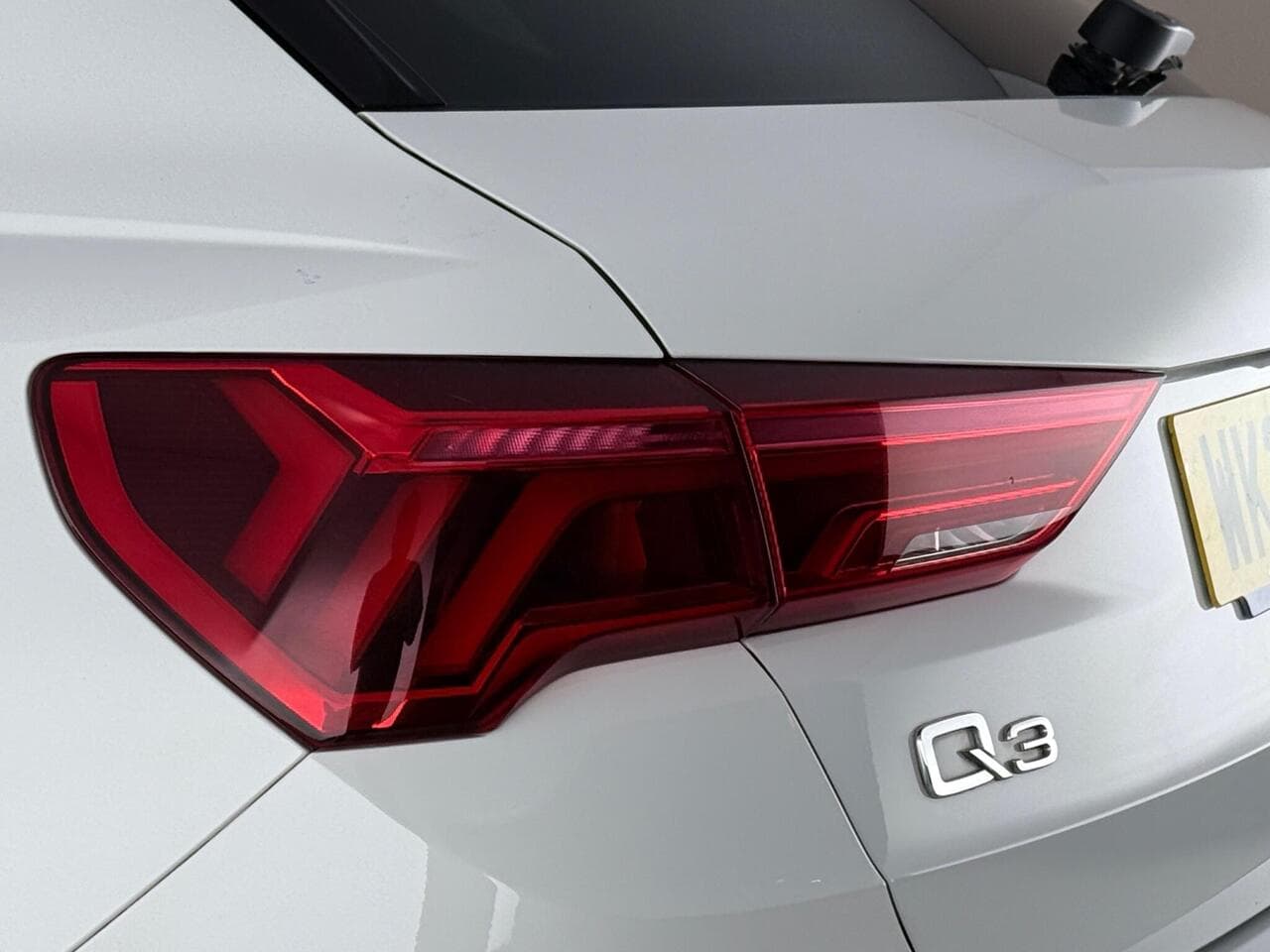 Audi Q3 thumbnail Lights Rear