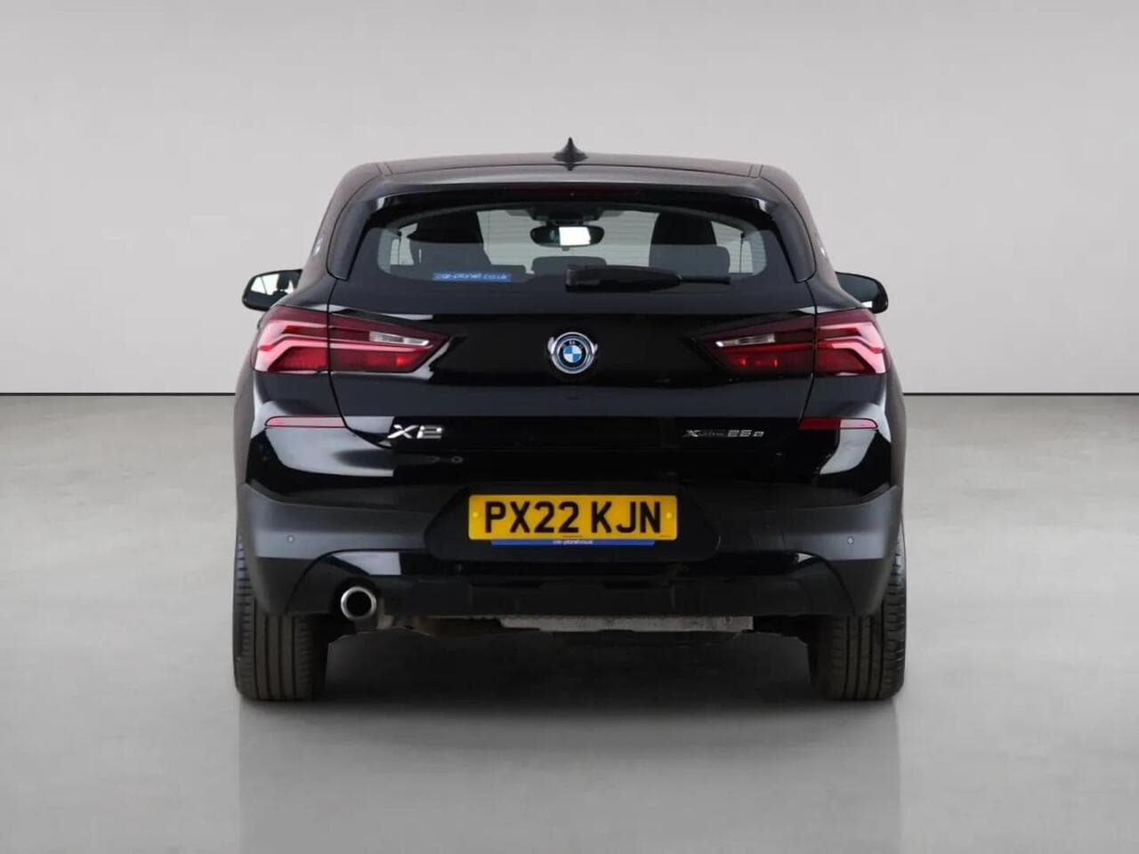 BMW X2 thumbnail Rear