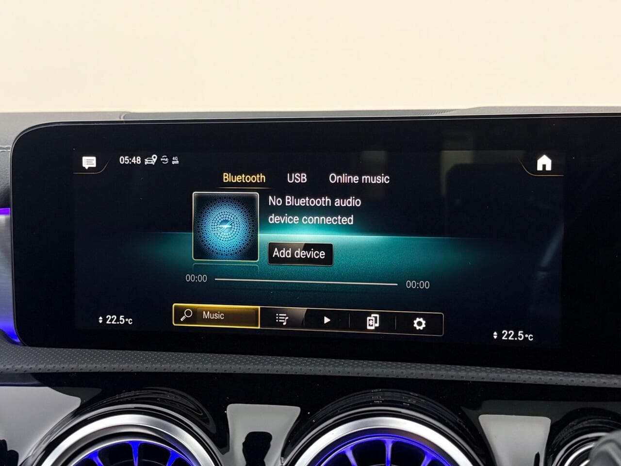 Mercedes-Benz CLA thumbnail Infotainment System