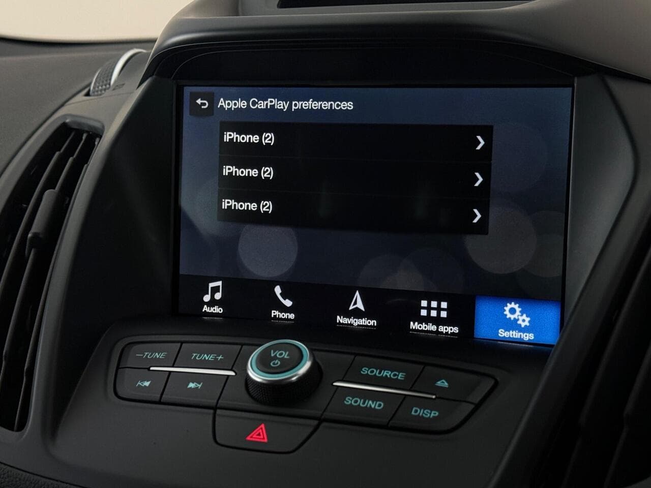 Ford Kuga thumbnail Infotainment System