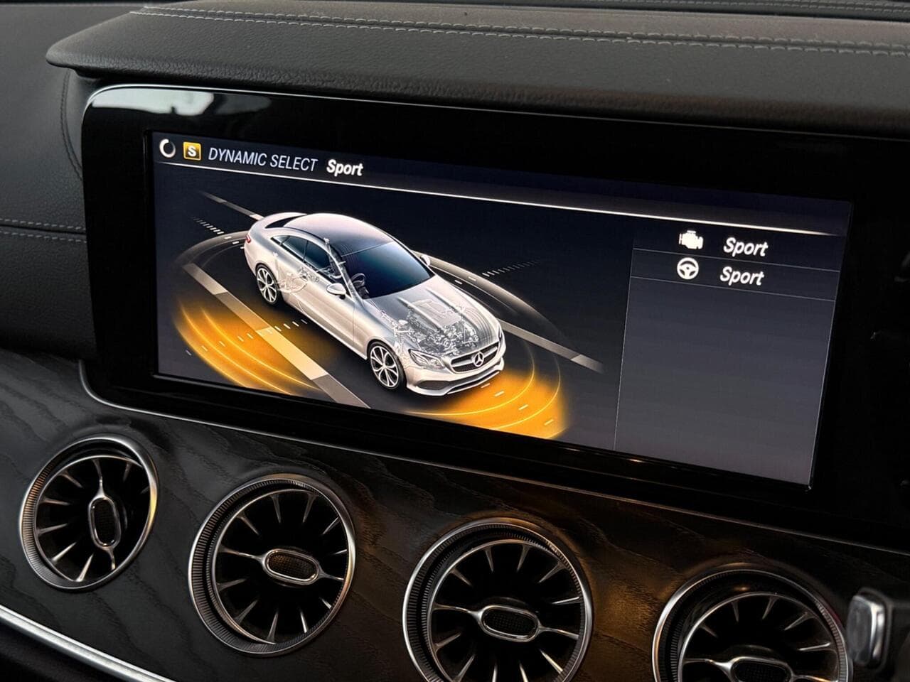 Mercedes-Benz E Class thumbnail Infotainment System
