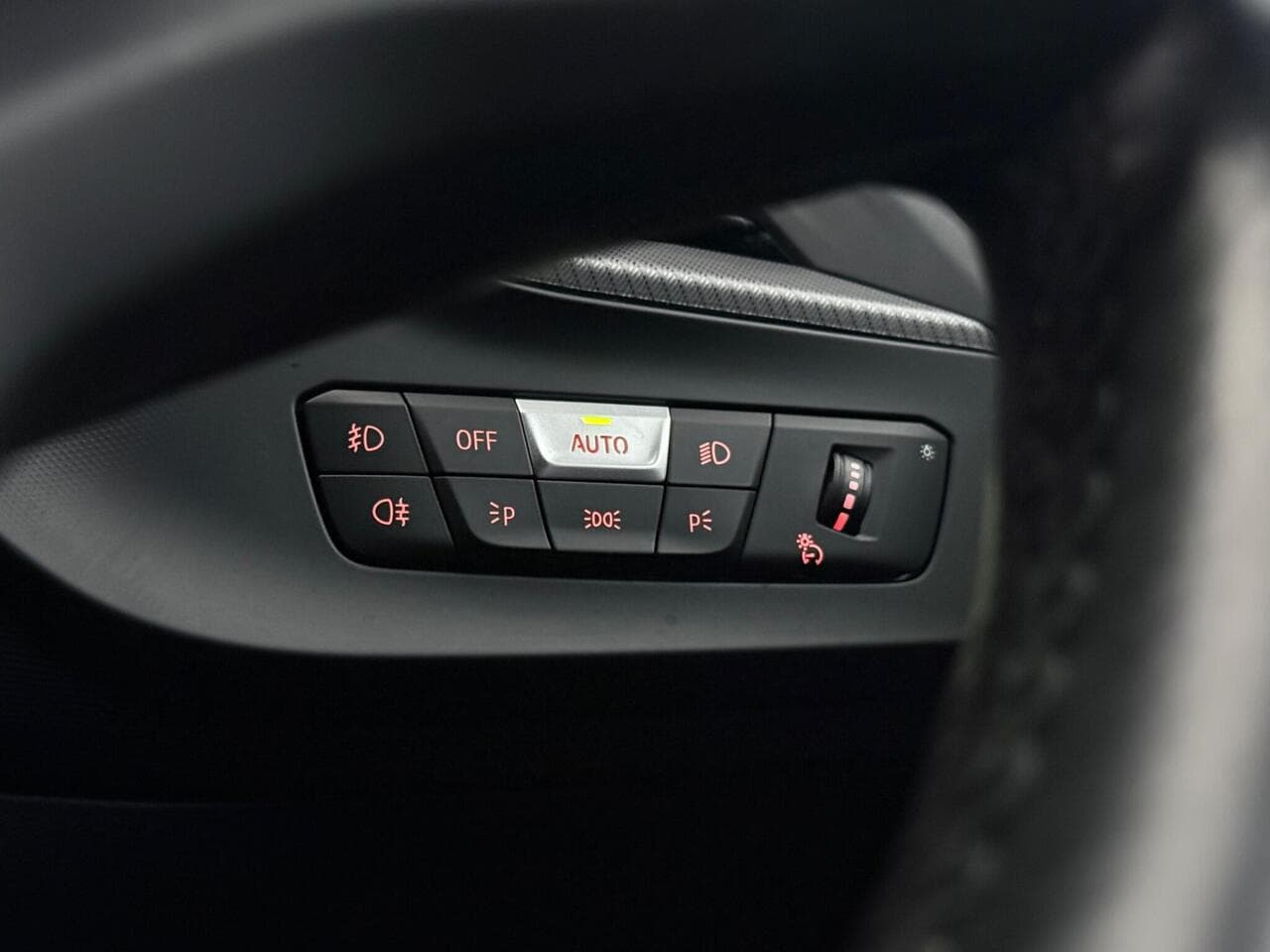 BMW 1 Series thumbnail Misc Controls