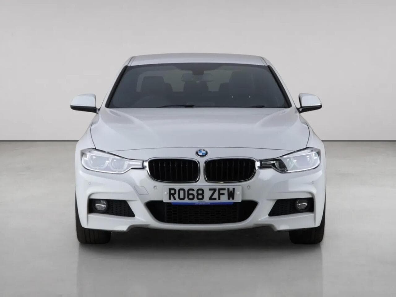 BMW 3 Series thumbnail Front