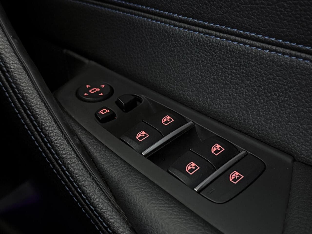 BMW 5 Series thumbnail Misc Controls