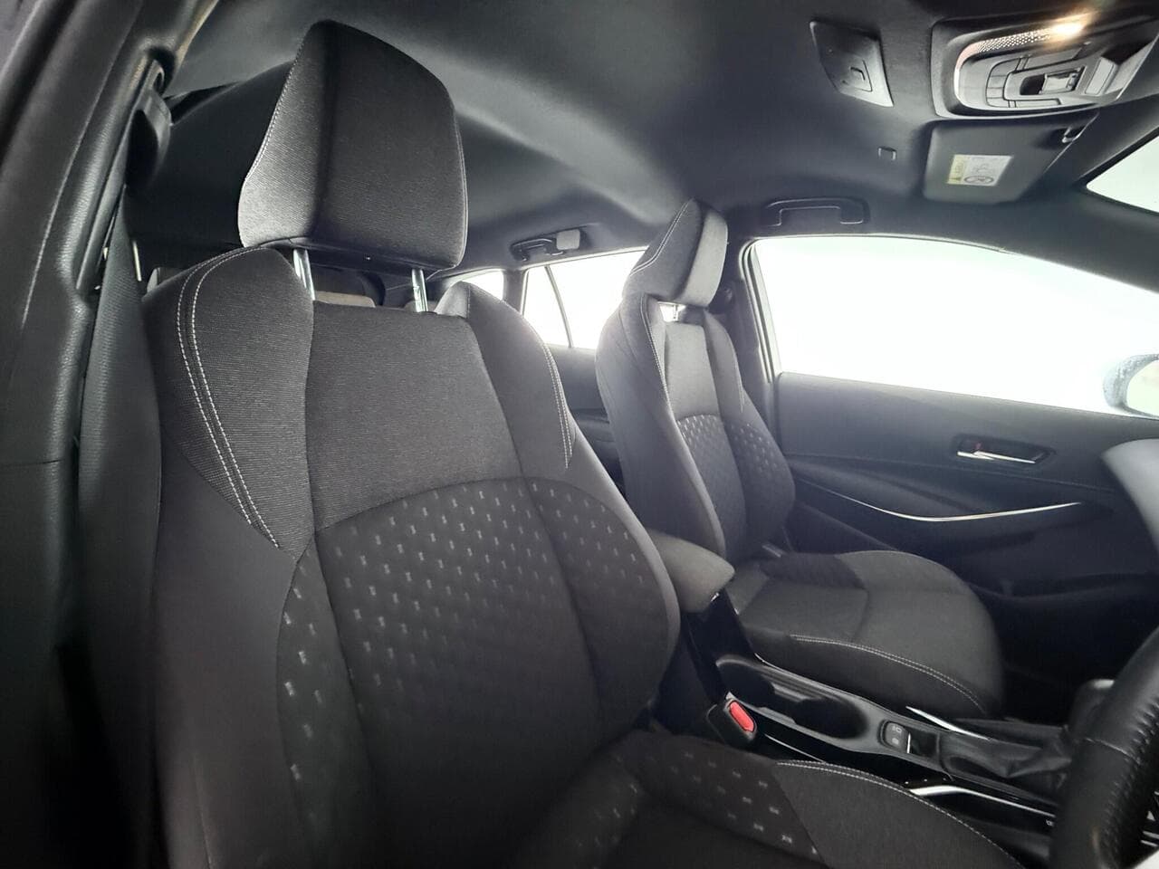 Toyota Corolla thumbnail Seat Driver