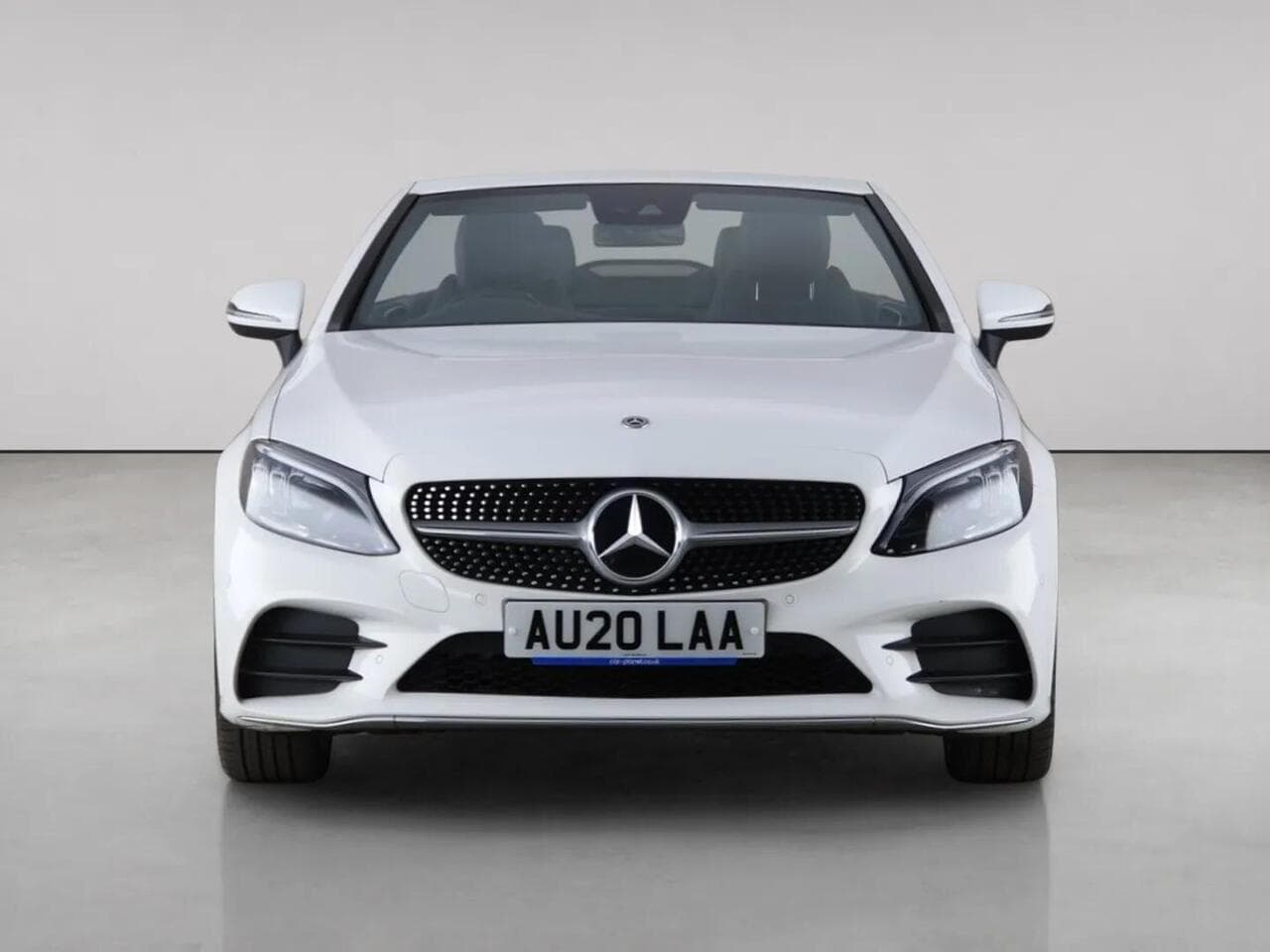 Mercedes-Benz C Class thumbnail Front