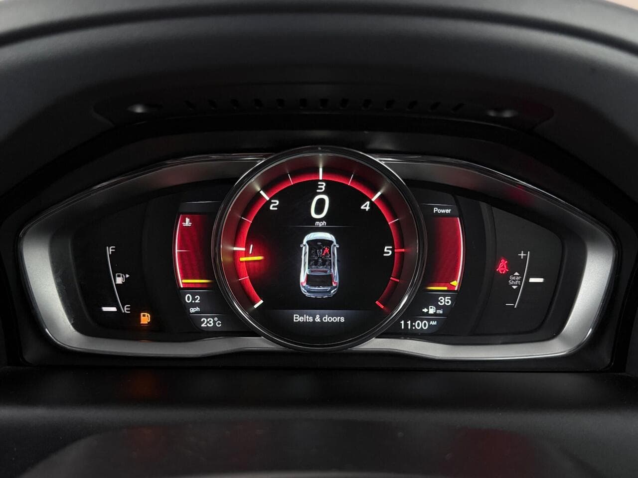 Volvo XC60 thumbnail Driver Instruments
