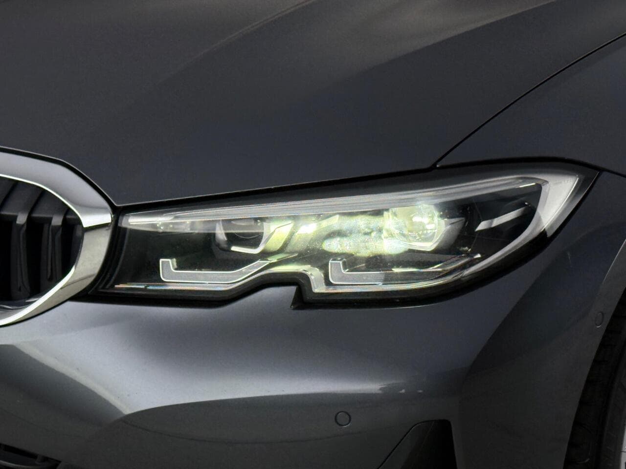 BMW 3 Series thumbnail Lights Front