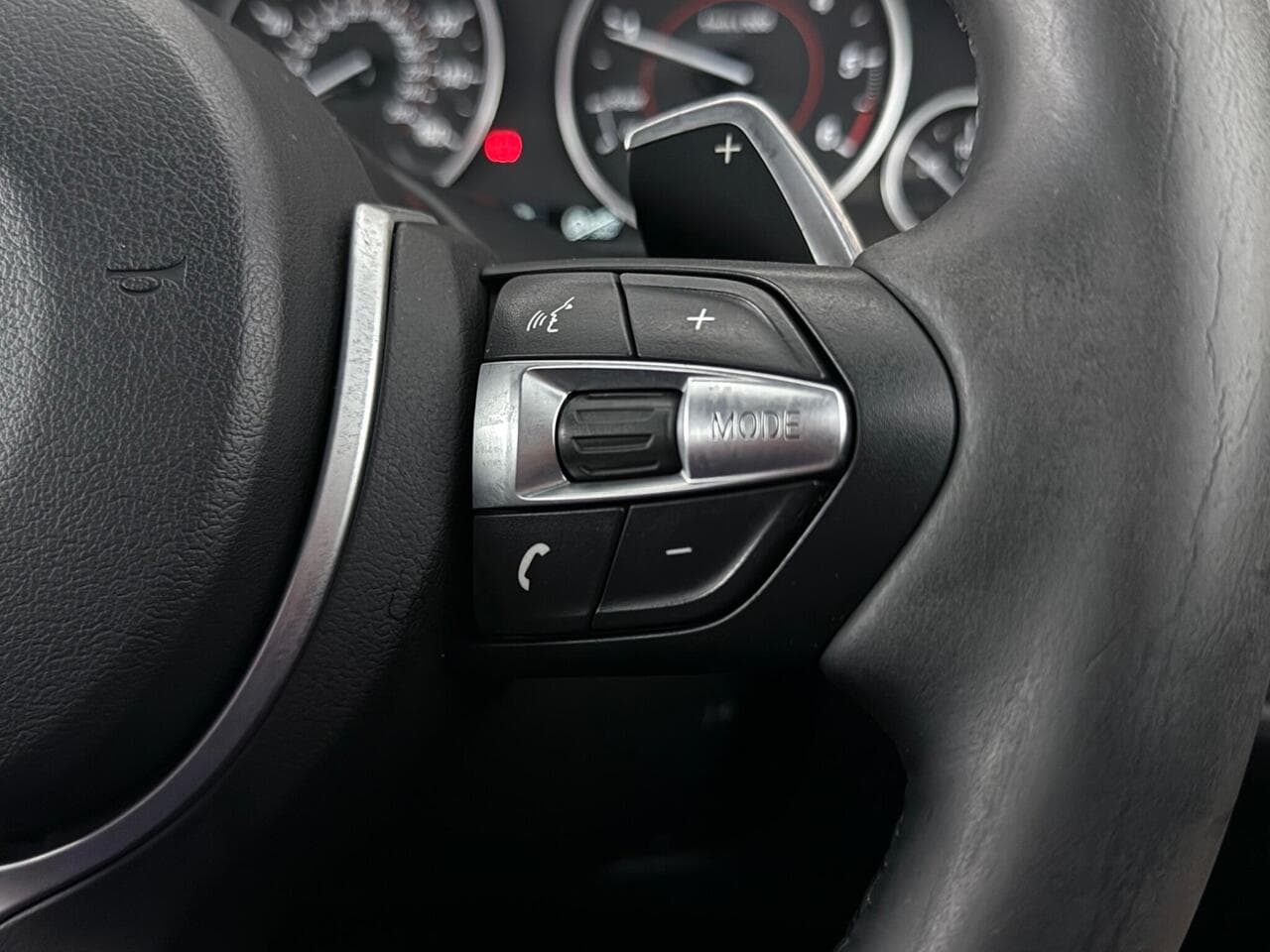 BMW 3 Series thumbnail Misc Controls