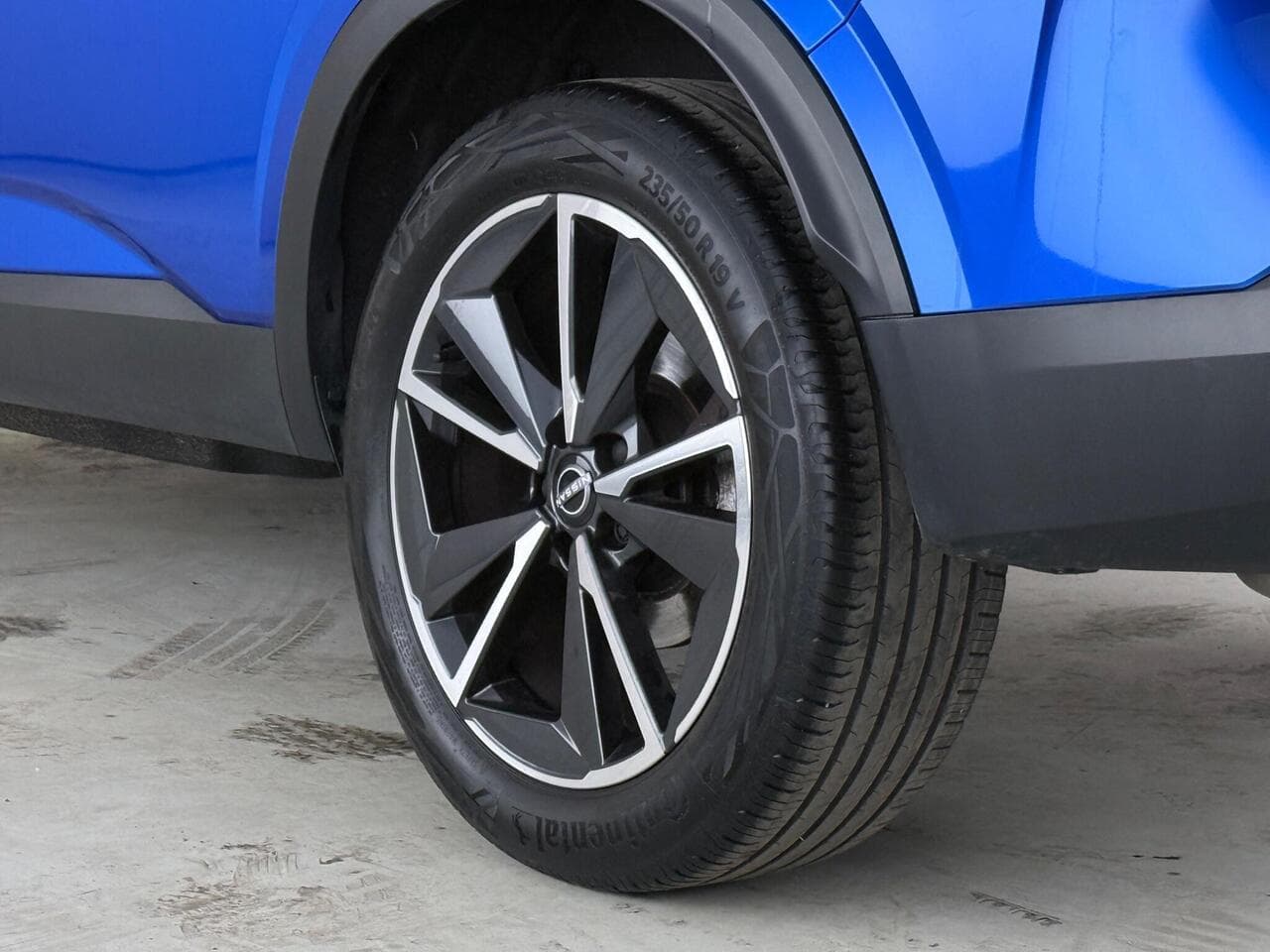 Nissan Qashqai thumbnail Wheel