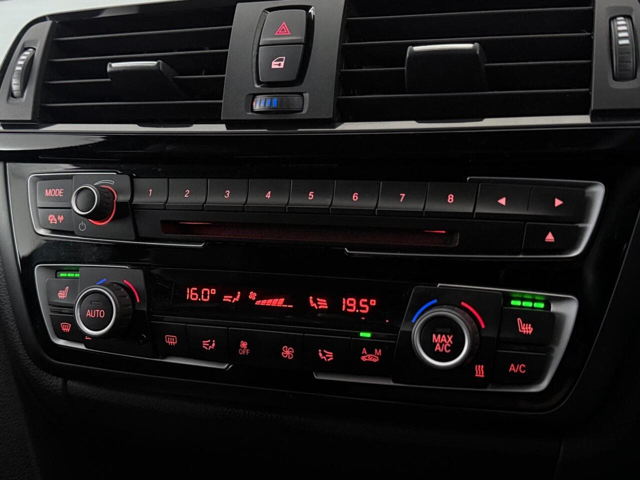 BMW 4 Series Gran Coupe thumbnail Infotainment System