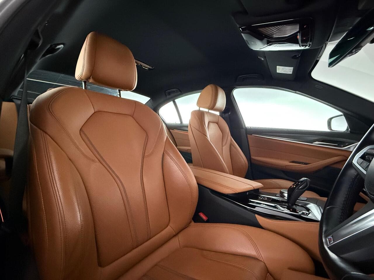BMW 5 Series thumbnail Seat Driver