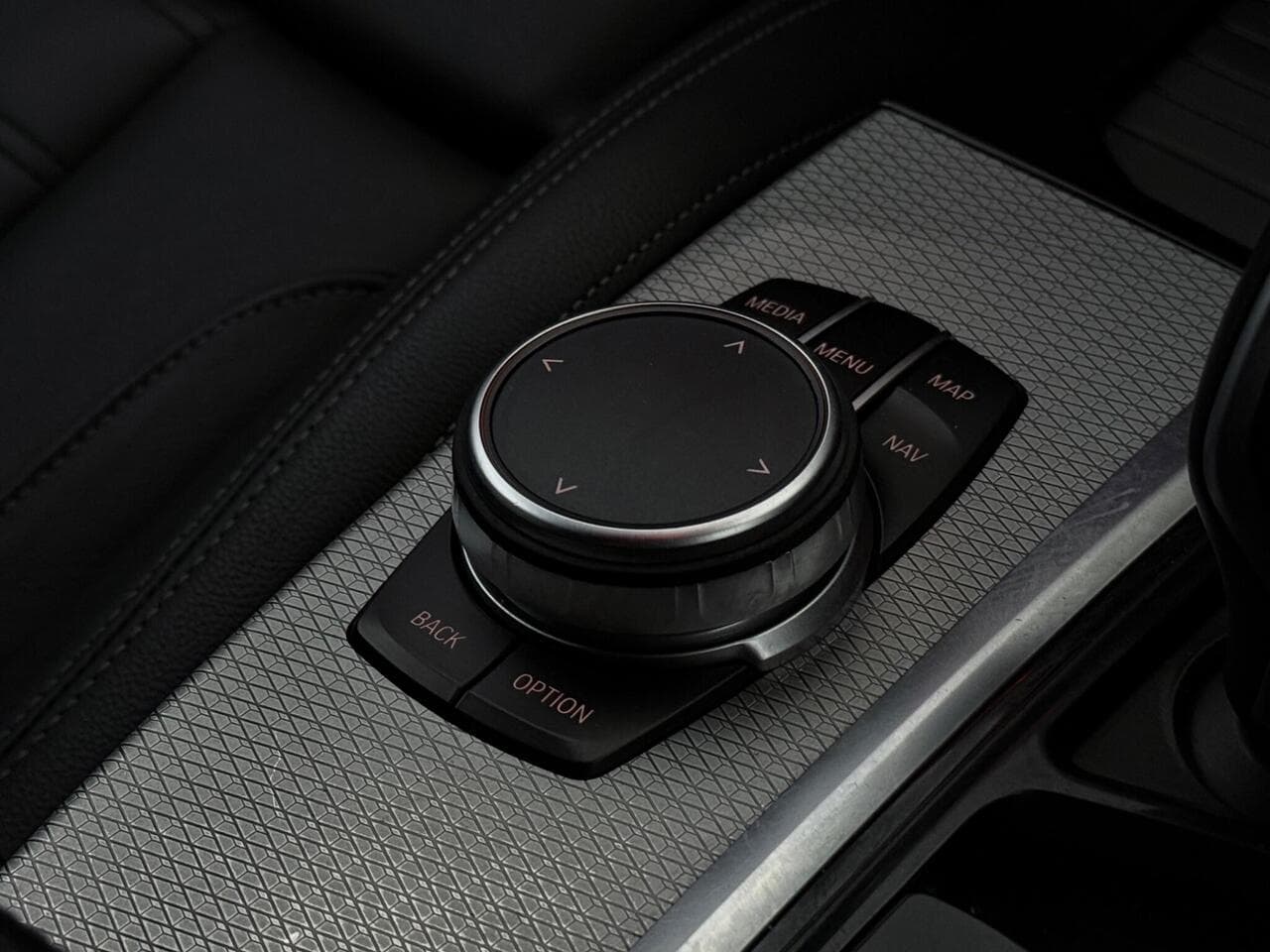 BMW X3 thumbnail Misc Controls