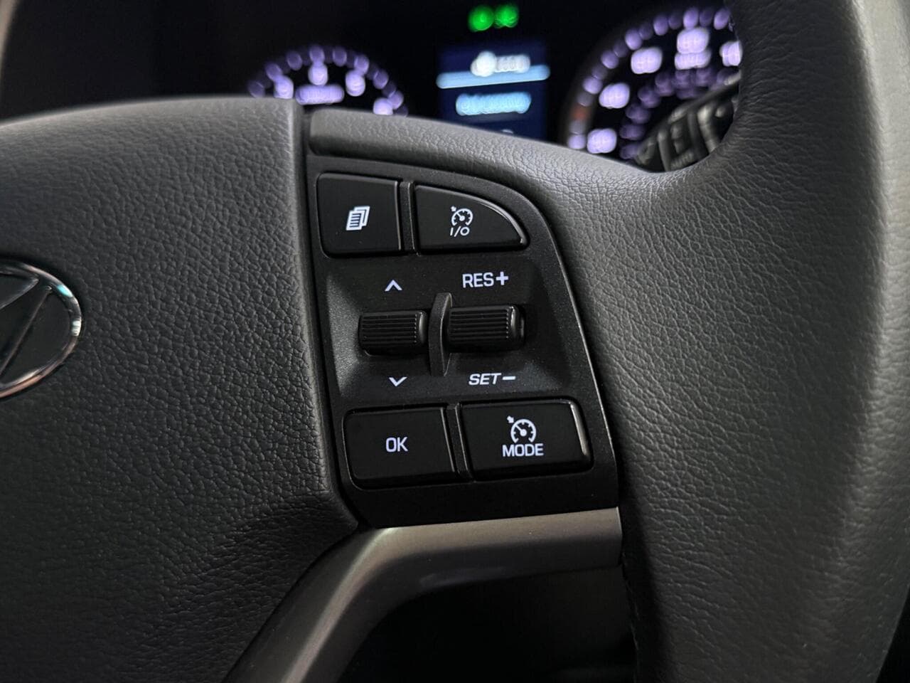 Hyundai TUCSON thumbnail Misc Controls