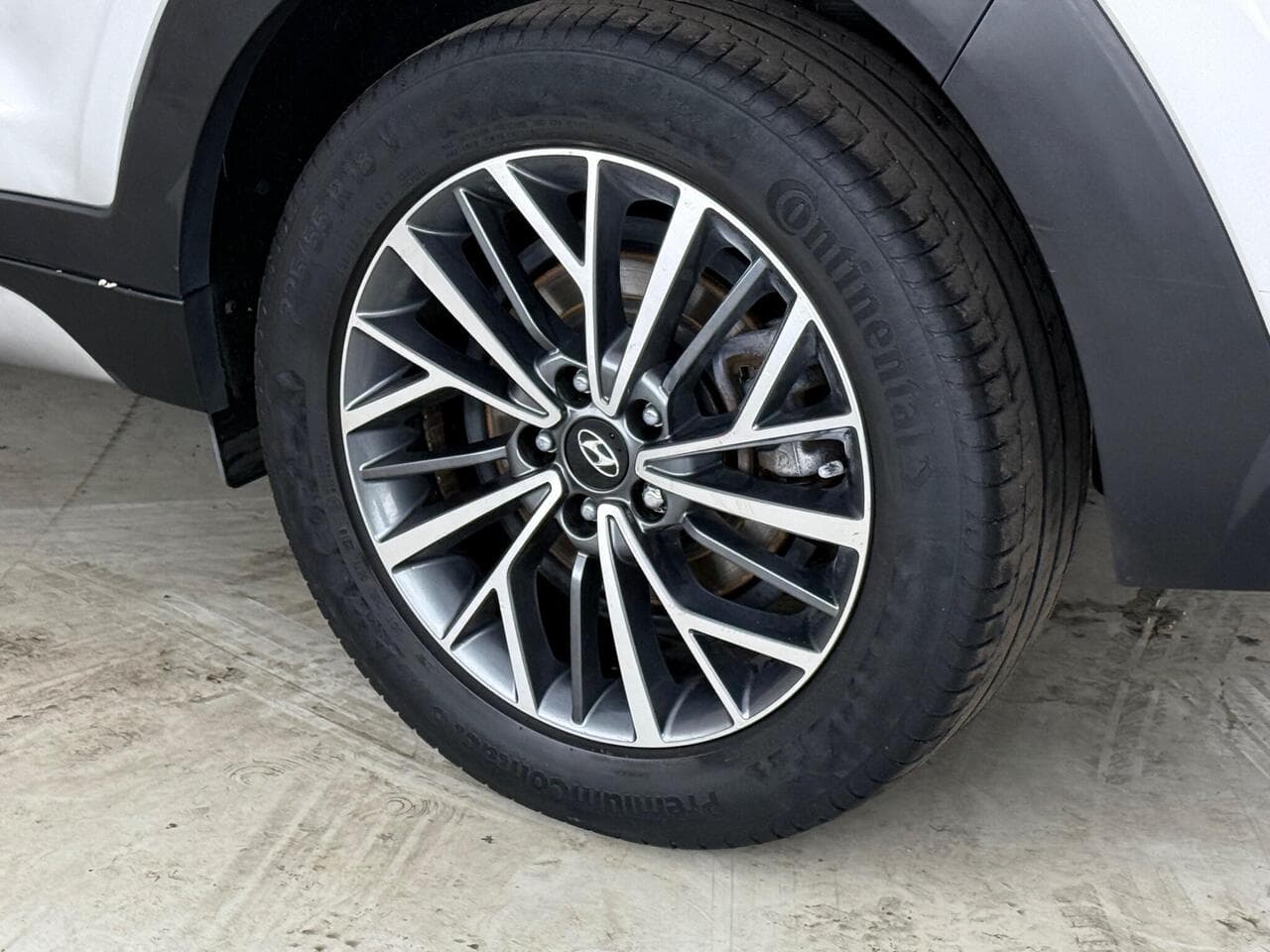 Hyundai TUCSON thumbnail Wheel