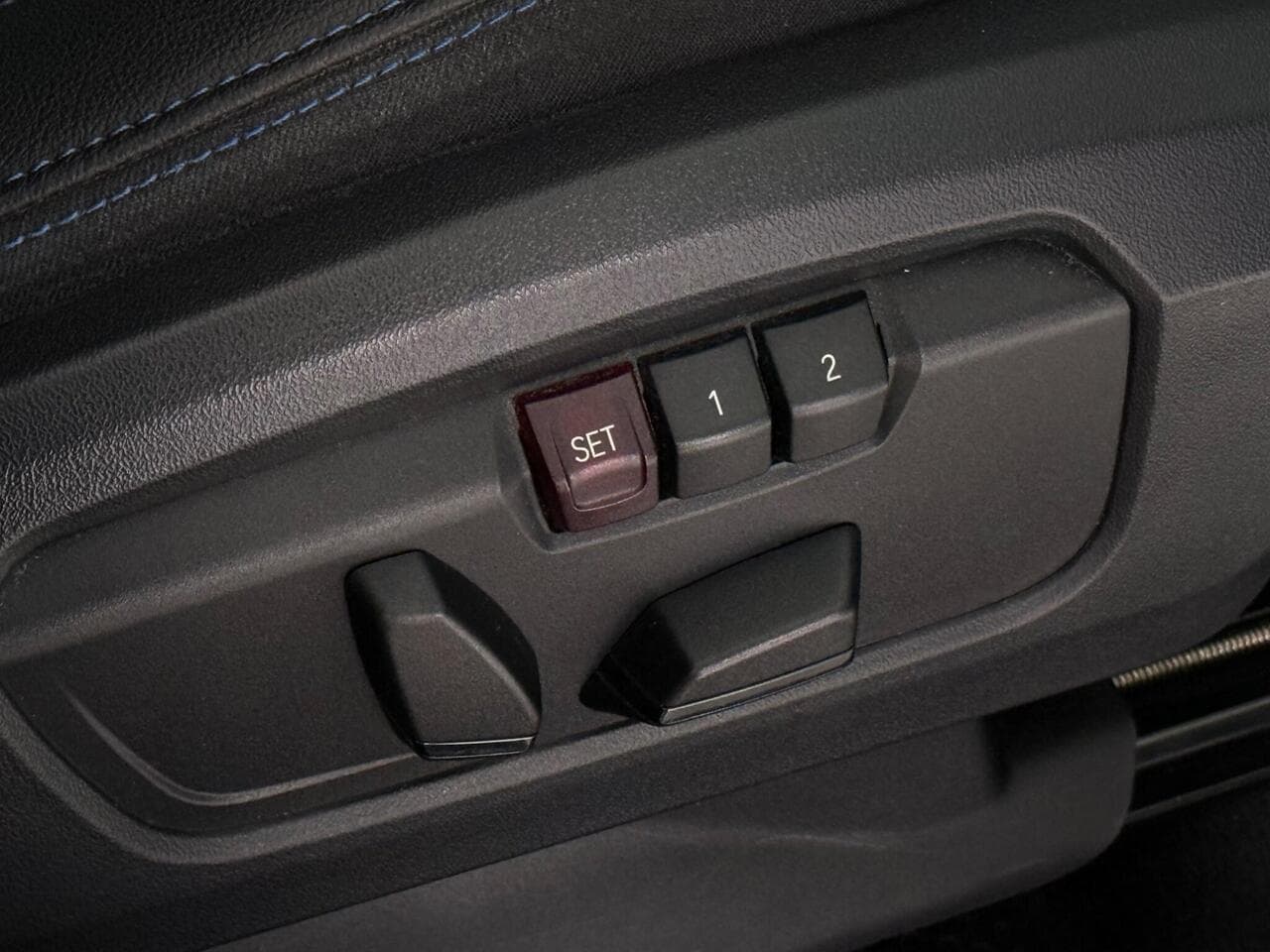 BMW X1 thumbnail Misc Controls