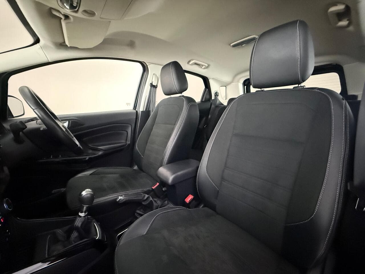 Ford EcoSport thumbnail Seat Front Passenger