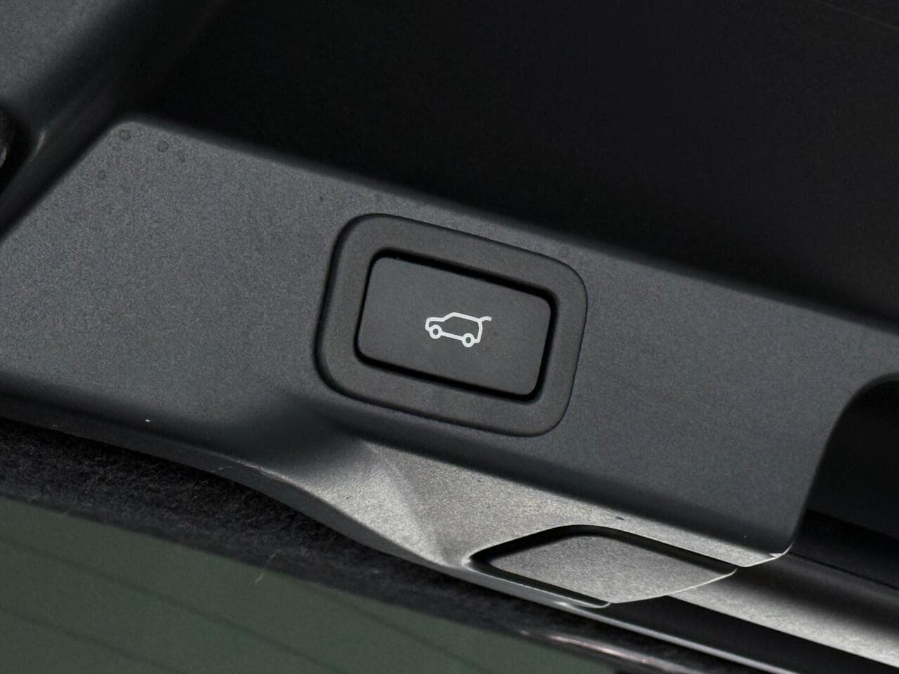 Land Rover Range Rover Sport thumbnail Misc Controls
