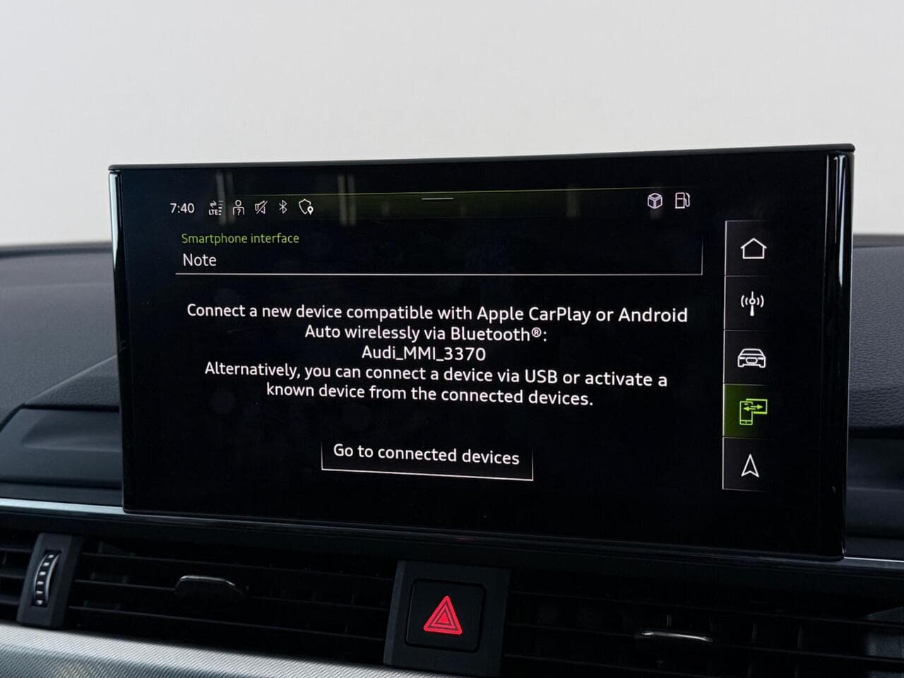 Audi A4 Avant thumbnail Infotainment System