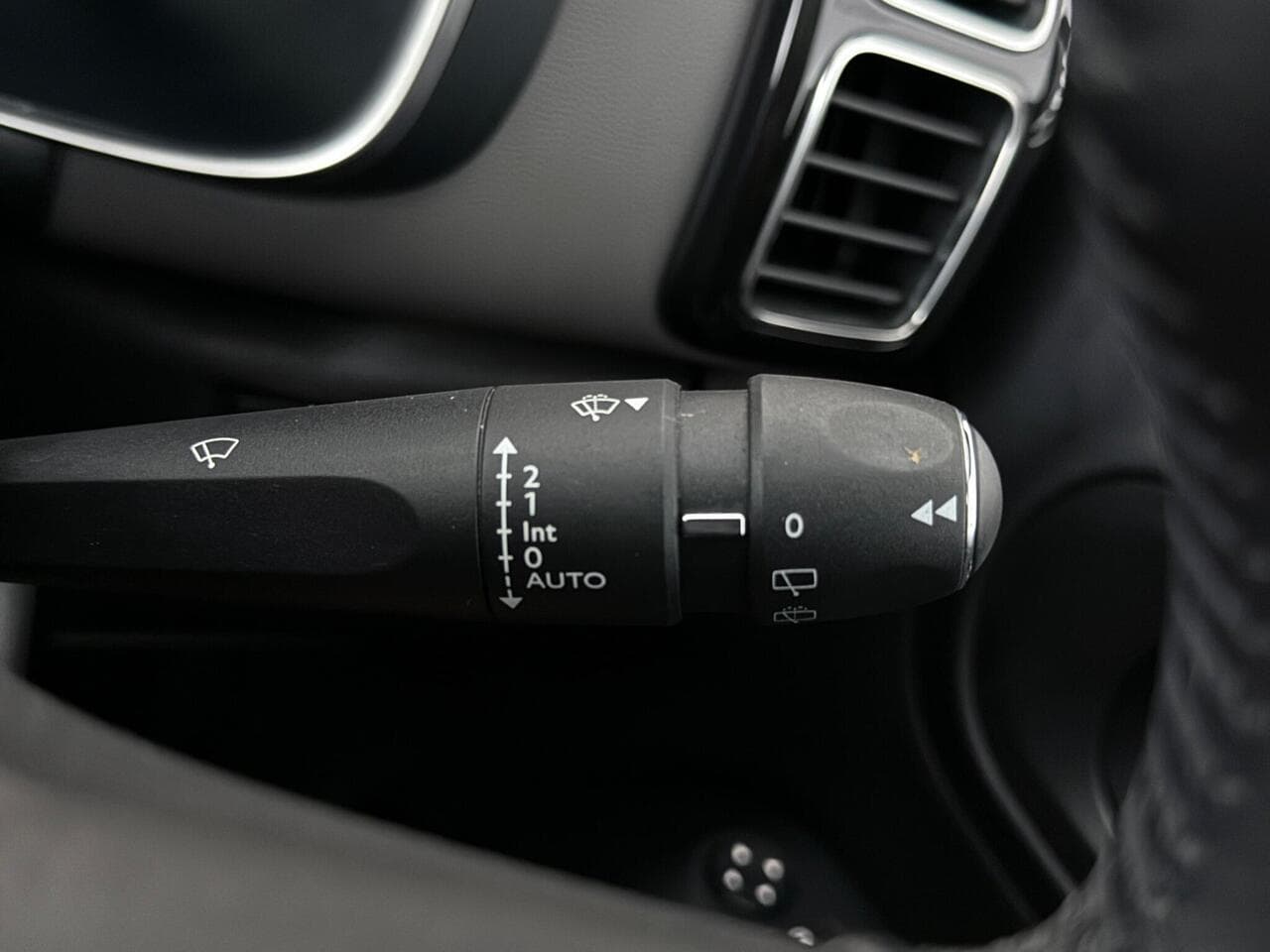 Citroen C5 Aircross thumbnail Misc Controls