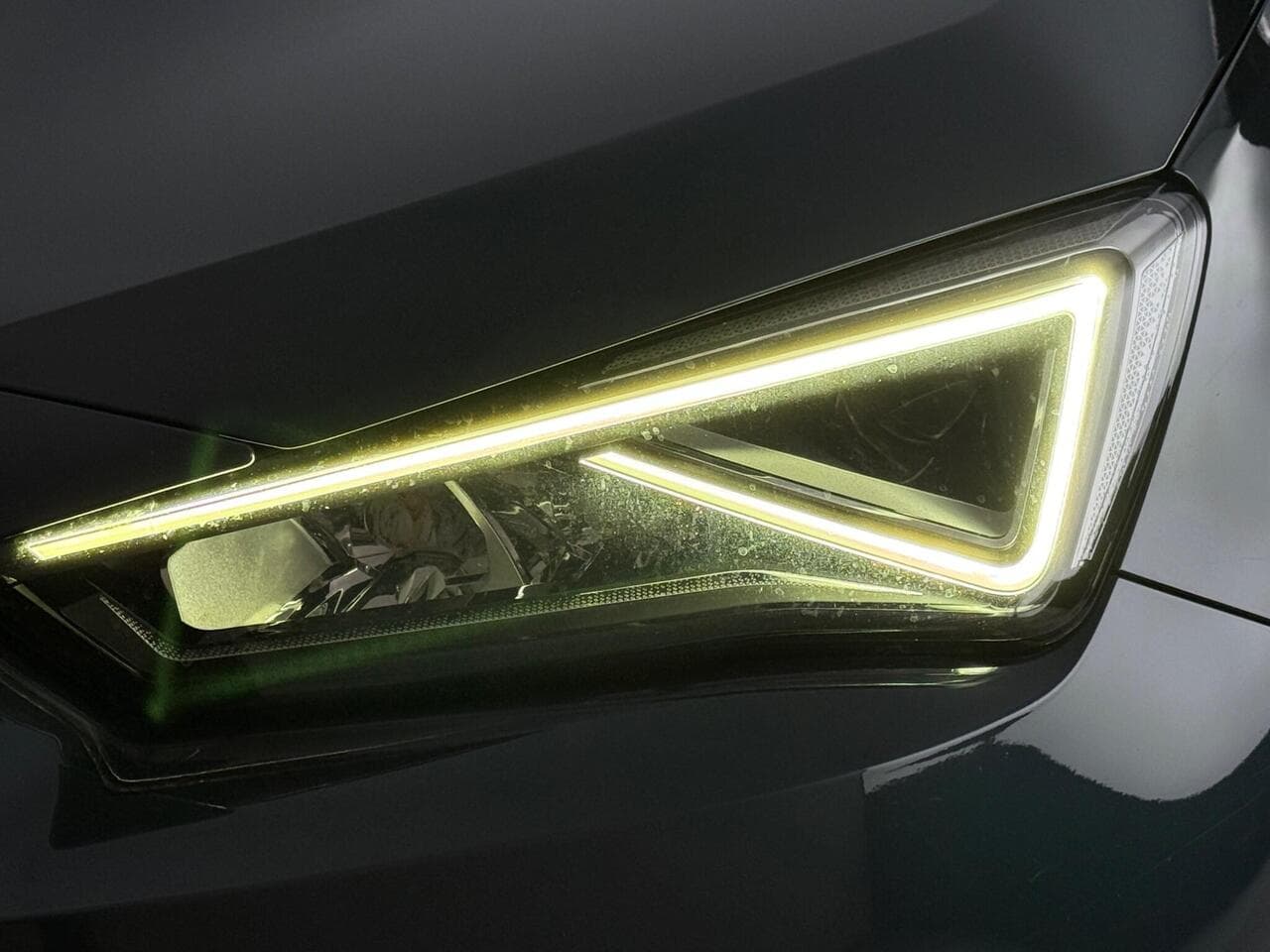 SEAT Tarraco thumbnail Lights Front