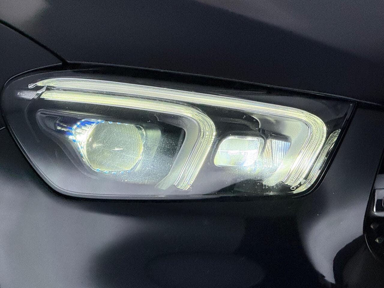Mercedes-Benz GLE thumbnail Lights Front