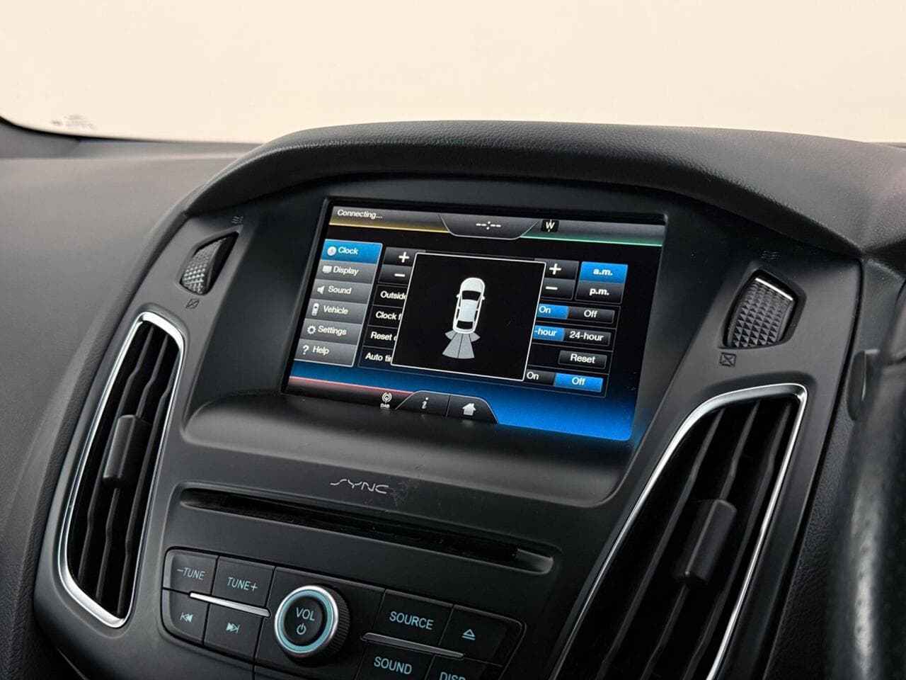 Ford Focus thumbnail Infotainment System