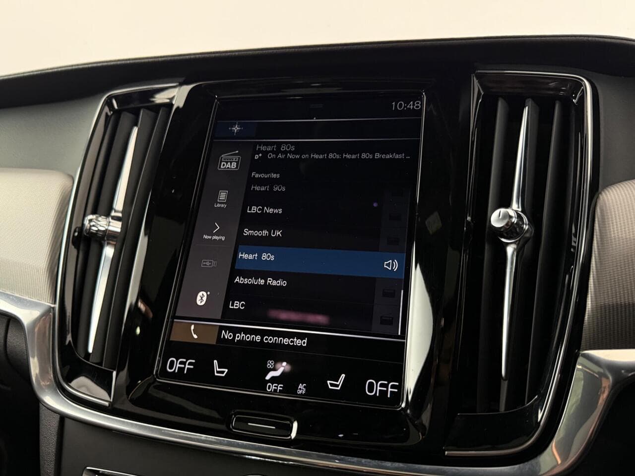 Volvo V90 thumbnail Infotainment System