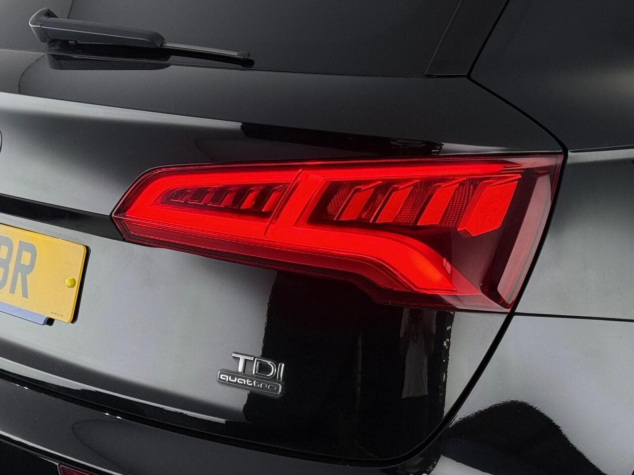 Audi Q5 thumbnail Lights Rear