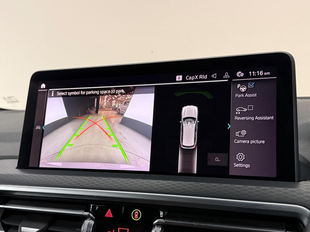 BMW X3 thumbnail Infotainment System