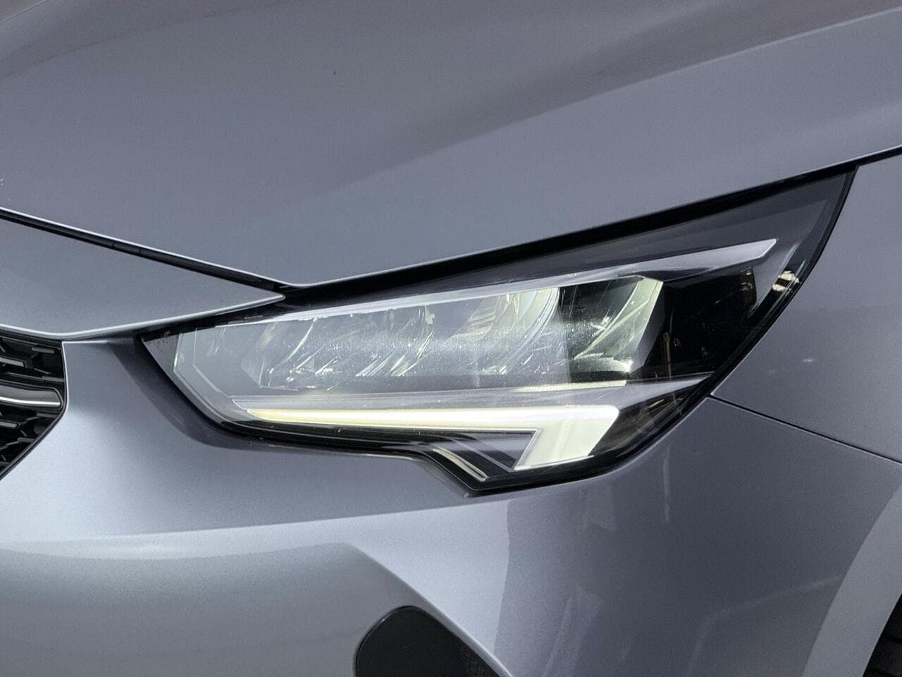 Vauxhall Corsa thumbnail Lights Front