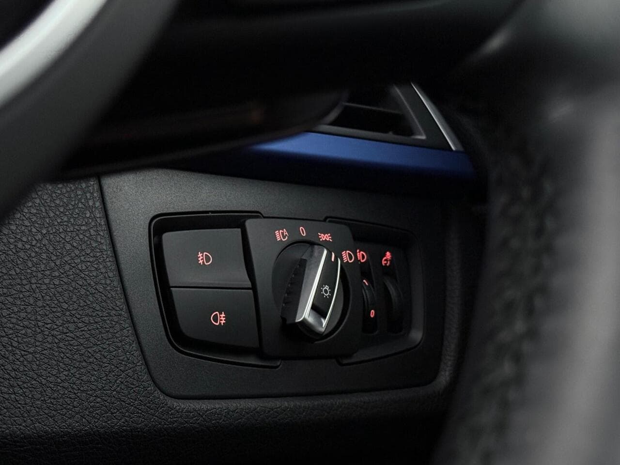 BMW 3 Series Gran Turismo thumbnail Misc Controls