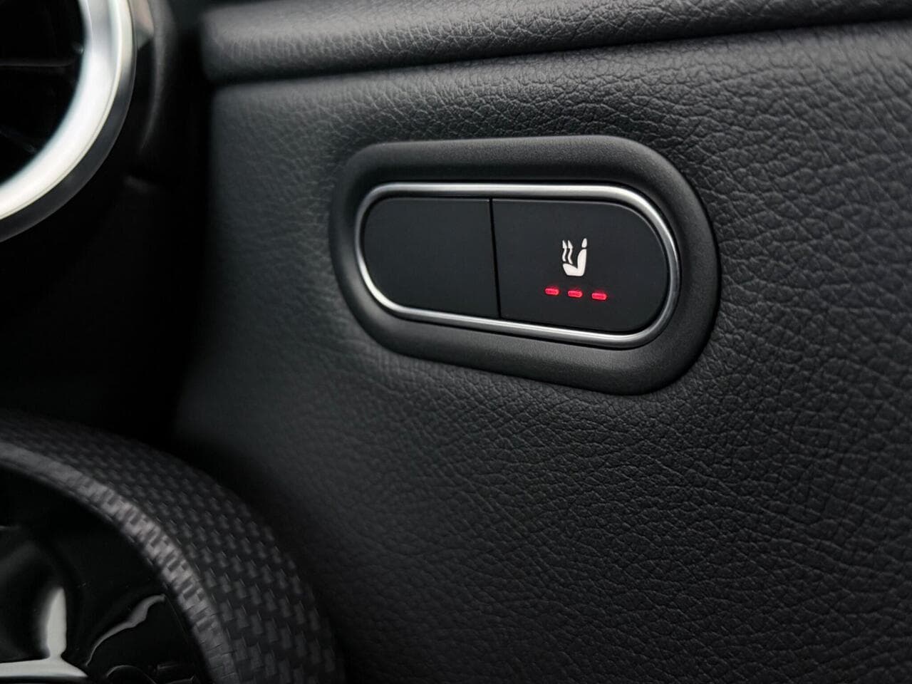 Mercedes-Benz A Class thumbnail Misc Controls