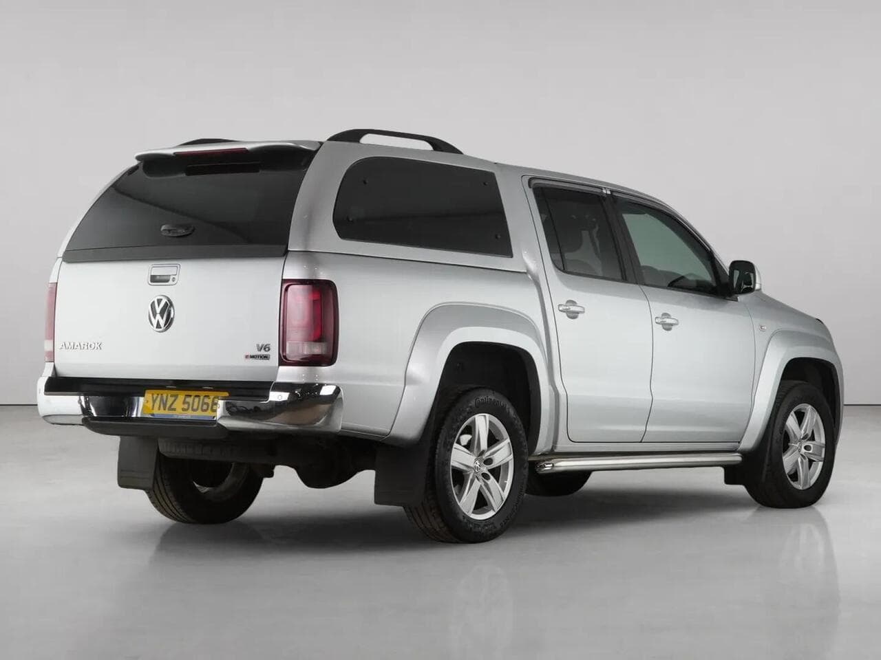 Volkswagen Amarok thumbnail Rear Right