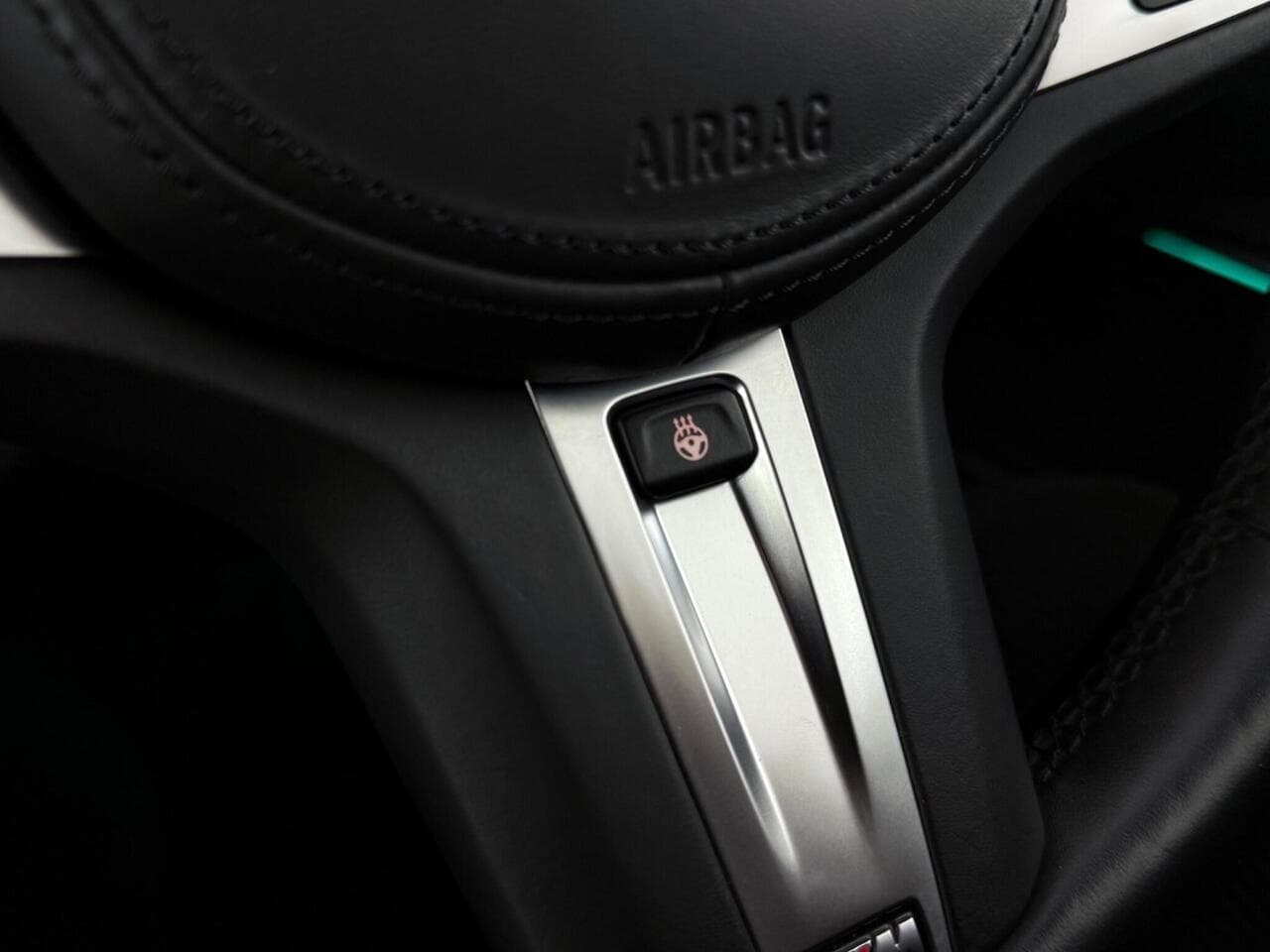 BMW 3 Series thumbnail Misc Controls