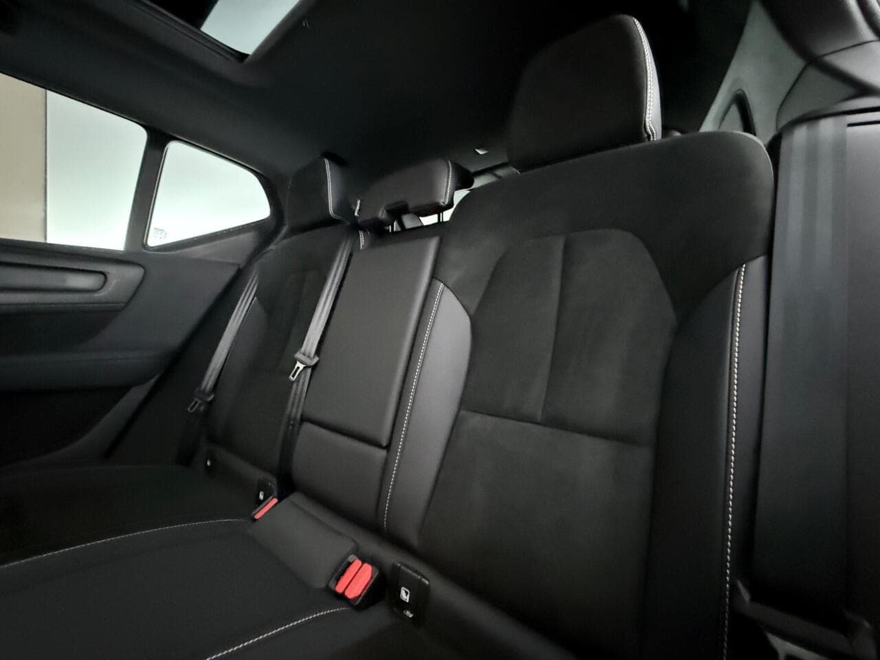 Volvo XC40 thumbnail Seats Rear