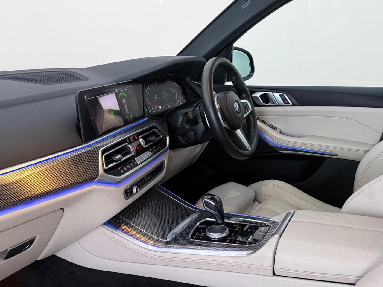BMW X5 thumbnail Interior Front