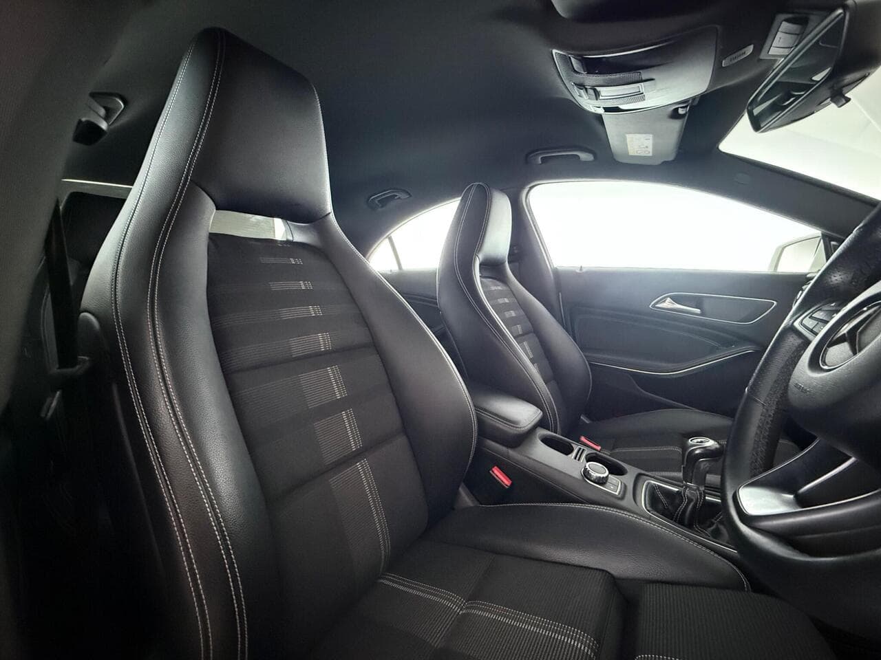 Mercedes-Benz CLA thumbnail Seat Driver