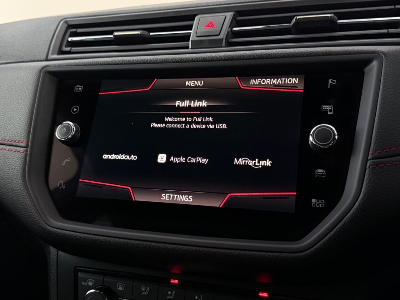 SEAT Arona thumbnail Infotainment System
