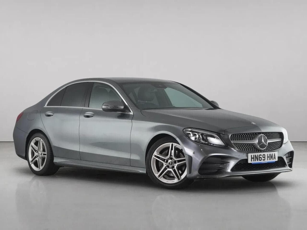 Mercedes-Benz C Class - Mercedes-Benz C Class 2.0 C220d AMG Line (Premium) Saloon 4dr Diesel G-Tronic+ Euro 6 (s/s) (194 ps)