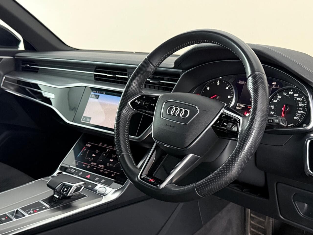 Audi A6 Avant thumbnail Interior Front