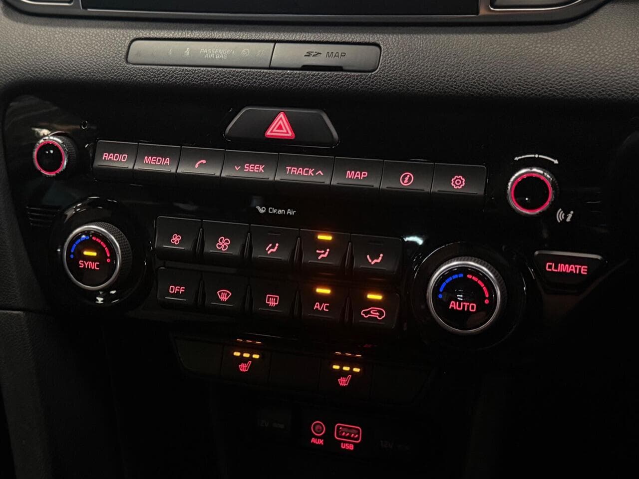 Kia Sportage thumbnail Infotainment System