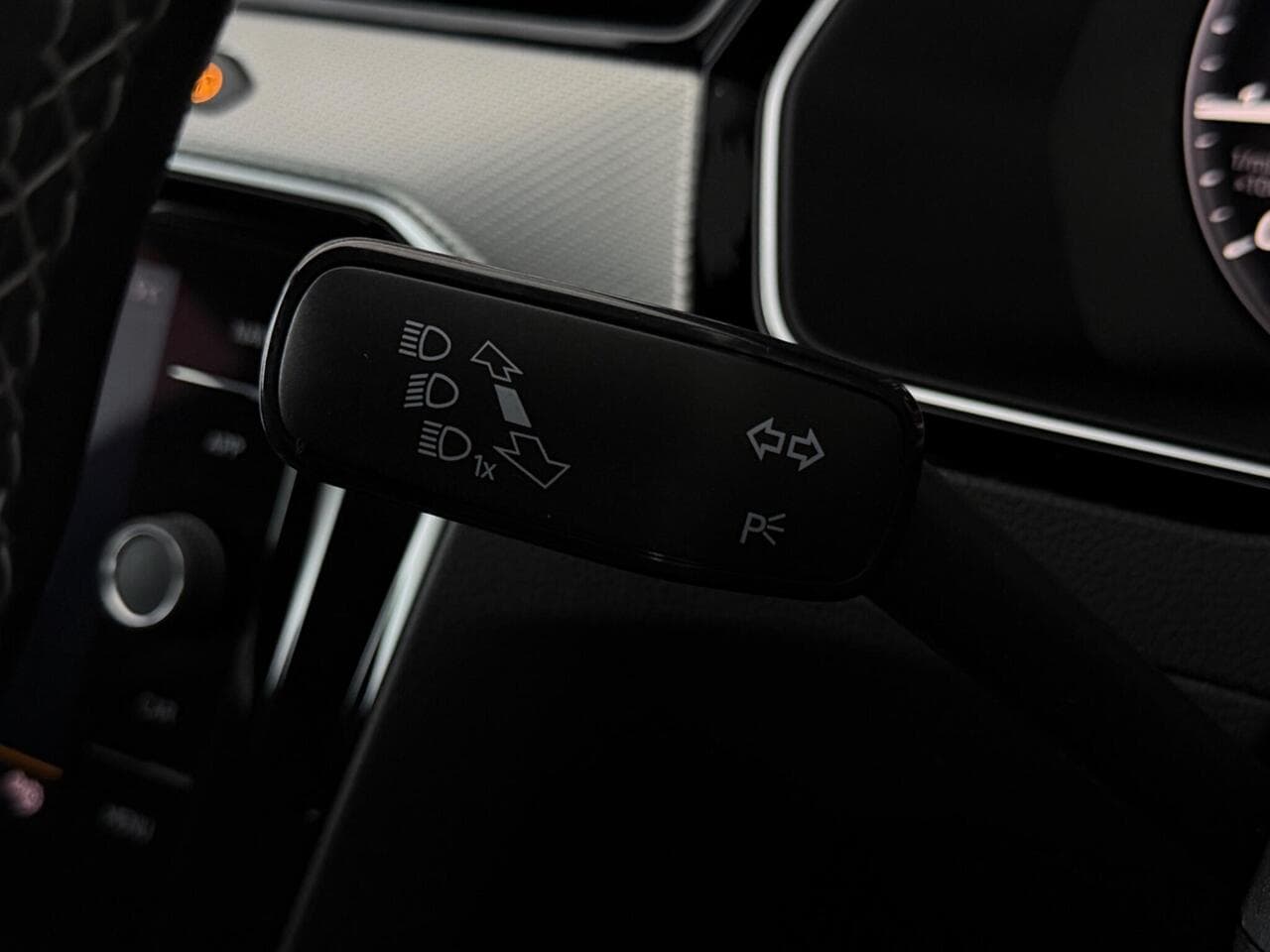 Volkswagen Arteon thumbnail Misc Controls