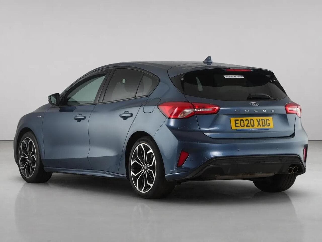 Ford Focus thumbnail Rear Left