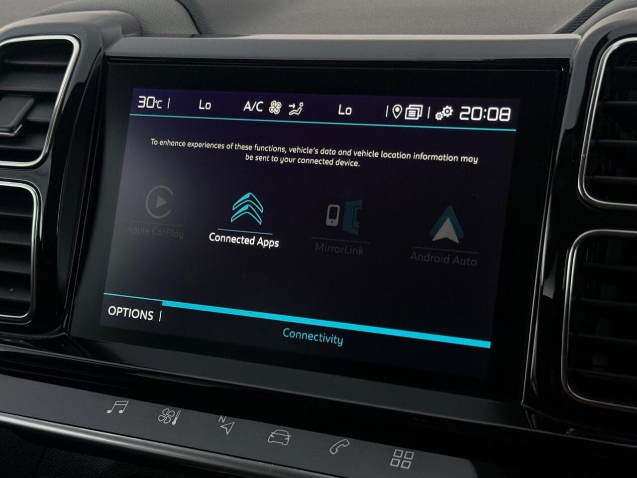 Citroen C5 Aircross thumbnail Infotainment System