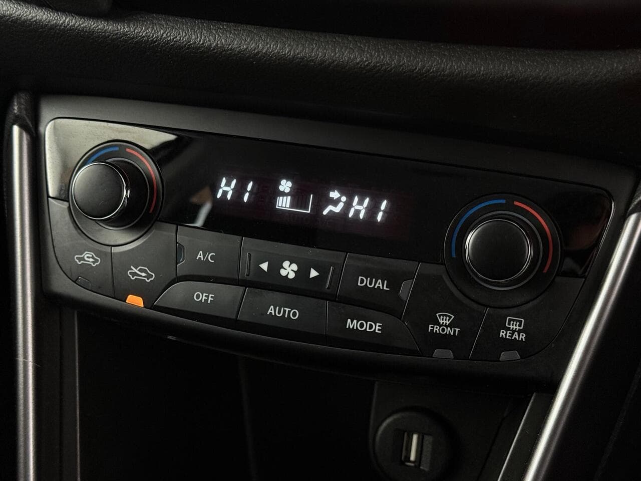 Suzuki S-Cross thumbnail Misc Controls